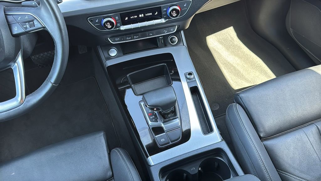 Used 2025 Audi Q5 2.0T Premium AWD/4WD image 24