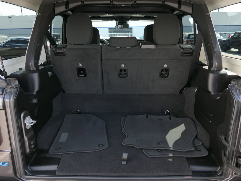 Used 2025 Jeep Wrangler Unlimited Rubicon 4xe w/ Safety Group image 24
