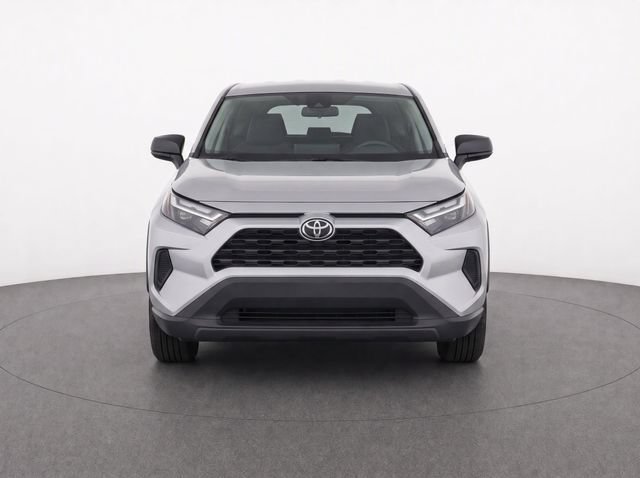 Used 2025 Toyota RAV4 LE AWD/4WD image 5