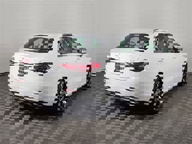 Certified 2025 Mercedes-Benz C 300 4MATIC Sedan image 10