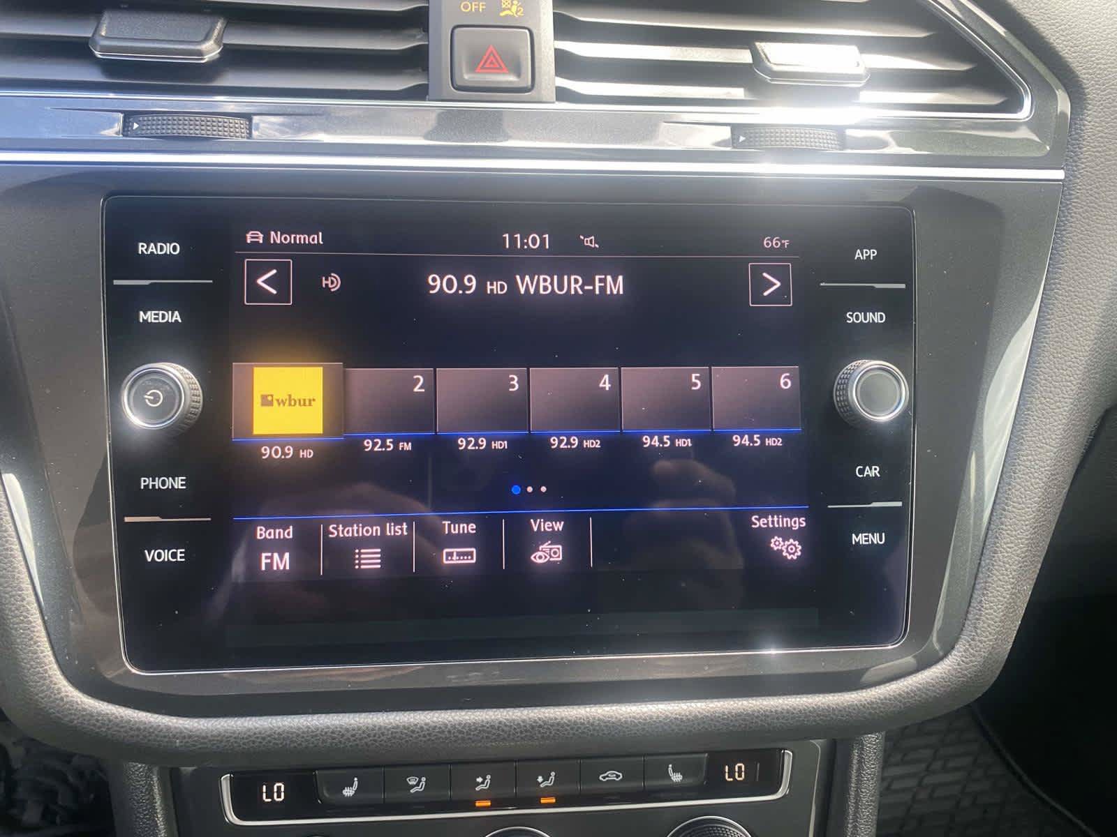 Used 2019 Volkswagen Tiguan SE w/ 3rd Row Seat Package AWD/4WD image 18