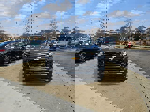 Used 2023 Chevrolet Colorado W/T image 4