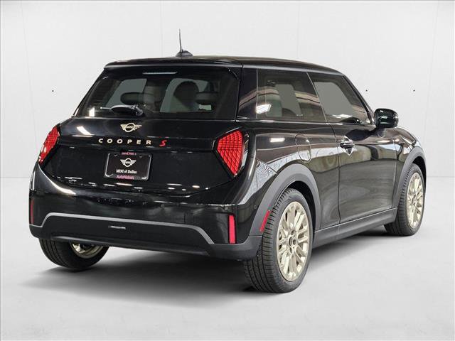 Used 2025 MINI Cooper S video 2