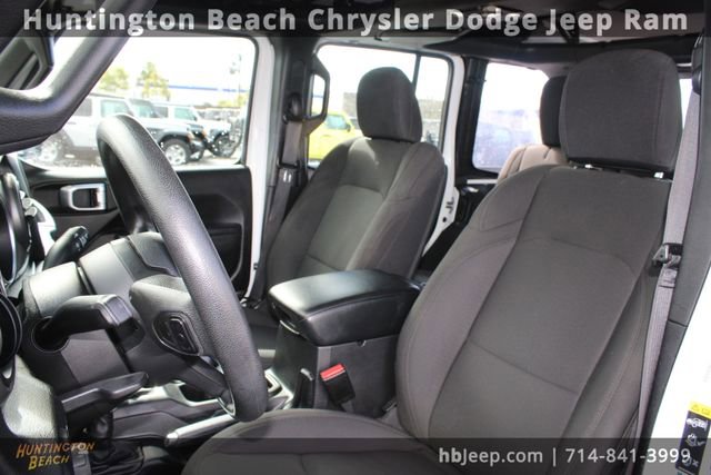 Used 2023 Jeep Wrangler Sport image 27