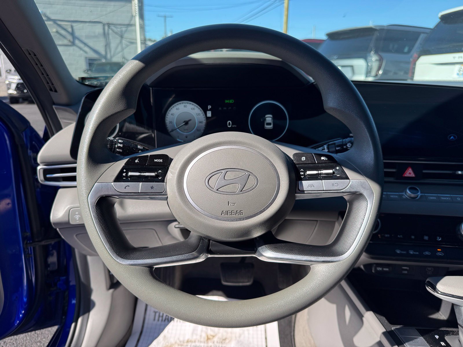 Used 2024 Hyundai Elantra SEL FWD image 17