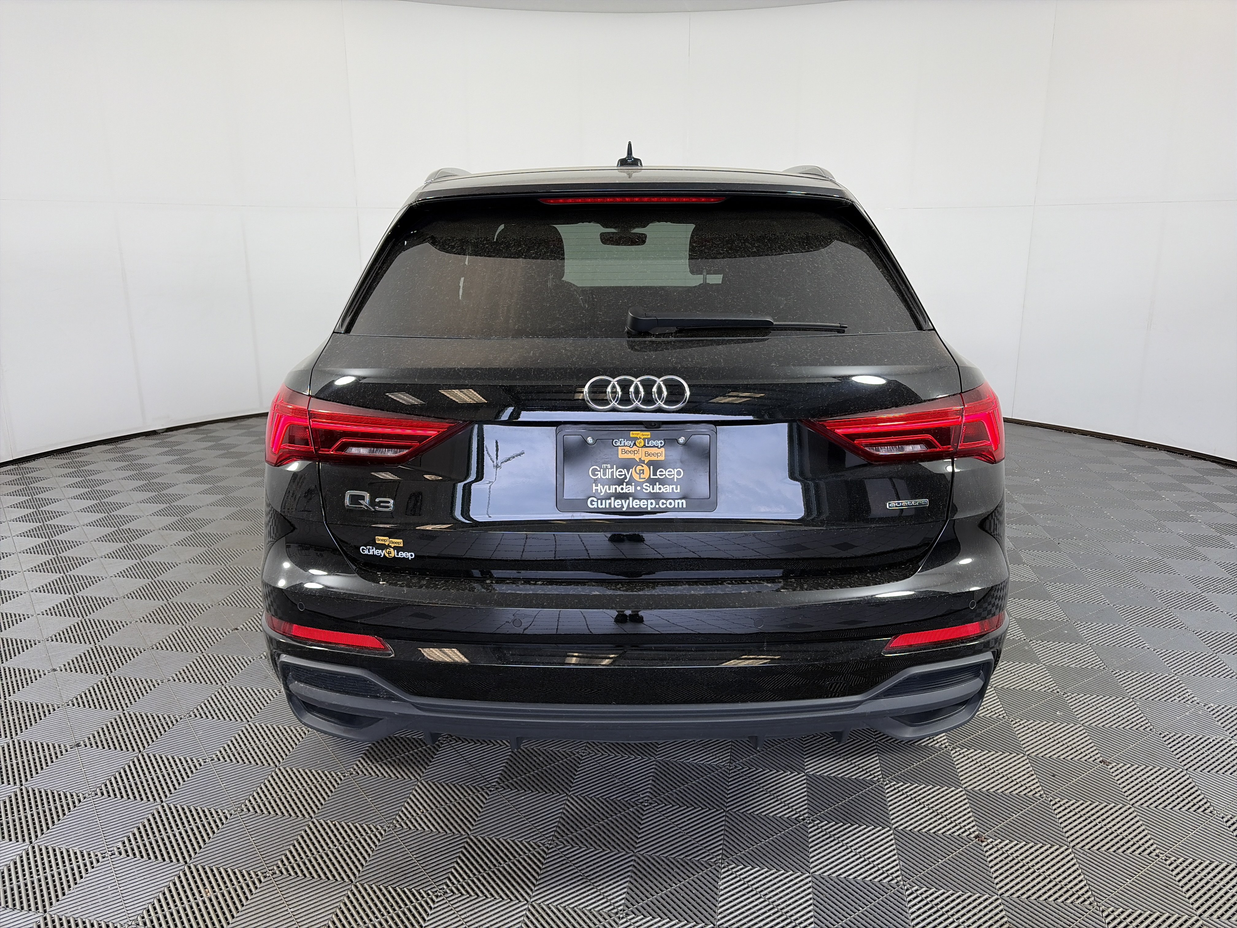 Used 2025 Audi Q3 2.0T Premium AWD/4WD image 8