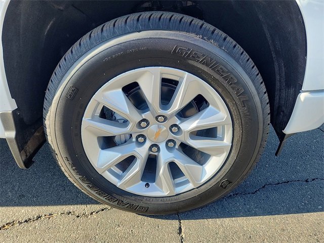 Used 2025 Chevrolet Silverado 1500 Custom image 31