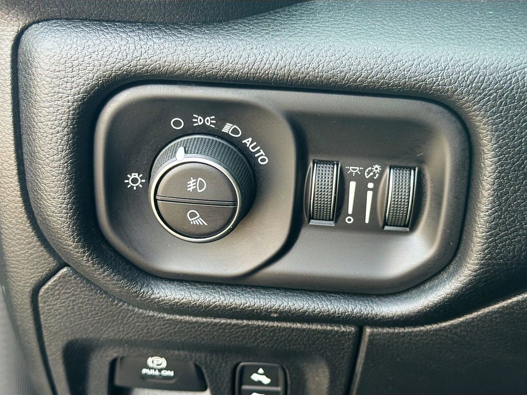 Used 2022 RAM 1500 Laramie image 33