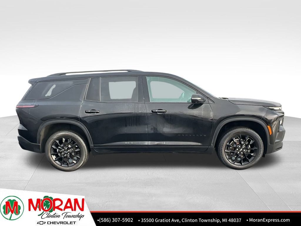 Certified 2024 Chevrolet Traverse LT w/ Midnight/Sport Edition image 7