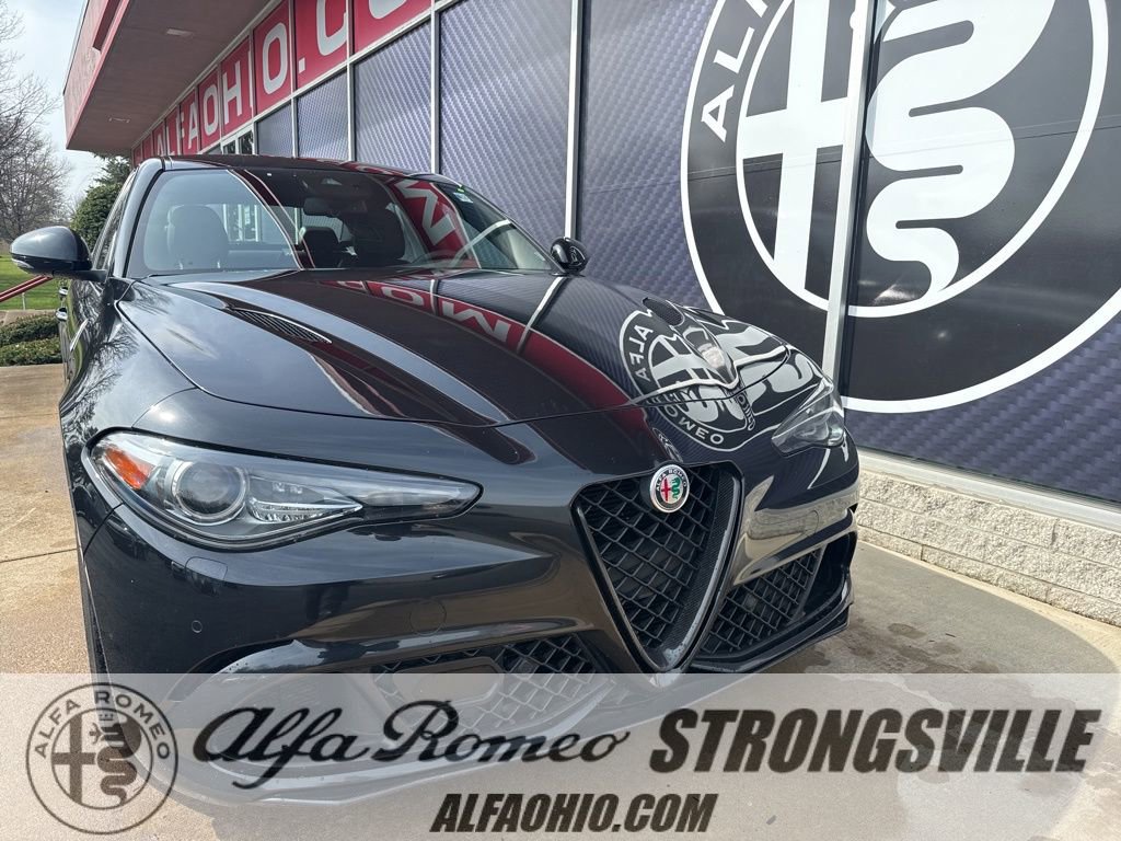 Used 2018 Alfa Romeo Giulia Quadrifoglio image 1