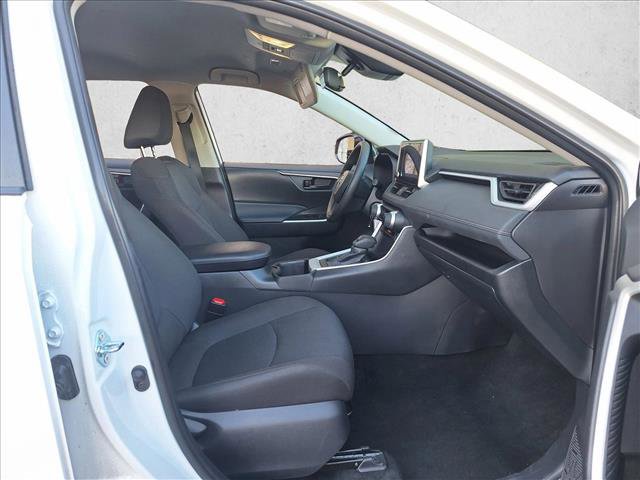 Used 2025 Toyota RAV4 LE image 20
