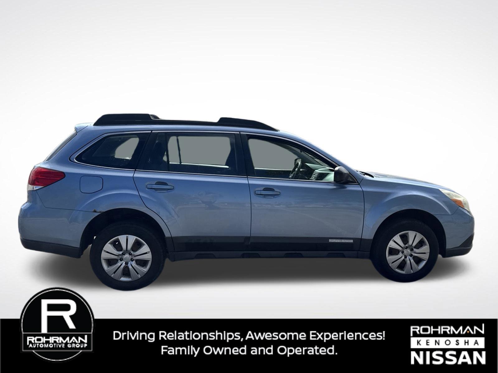 Used 2010 Subaru Outback 2.5i AWD/4WD image 4