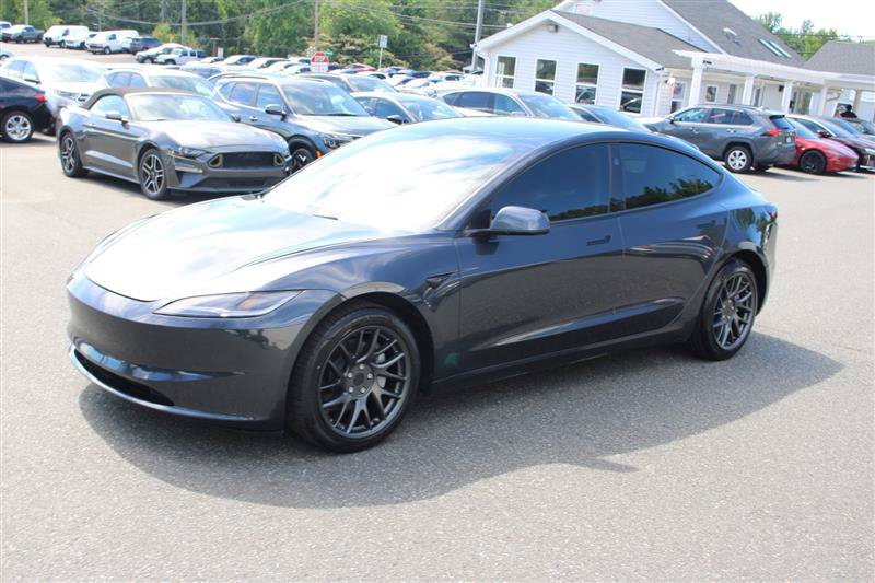 Used 2025 Tesla Model 3 Long Range RWD image 3