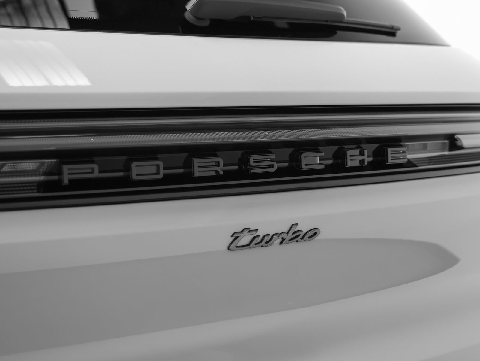 New 2026 Porsche Cayenne Turbo AWD/4WD image 22