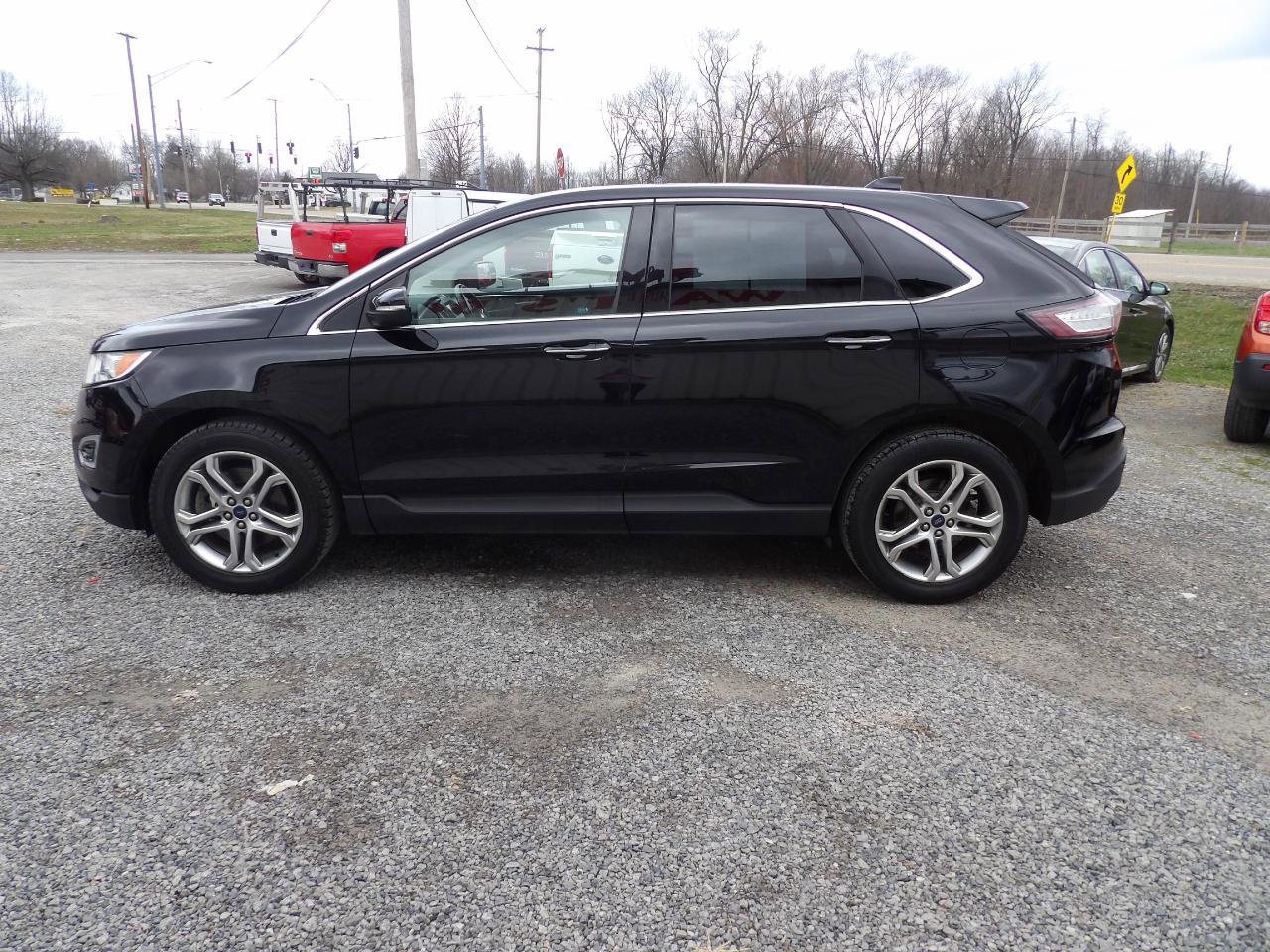Used 2016 Ford Edge Titanium image 3