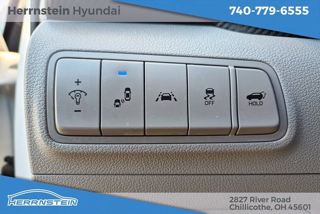 Used 2019 Hyundai Tucson Sport image 18