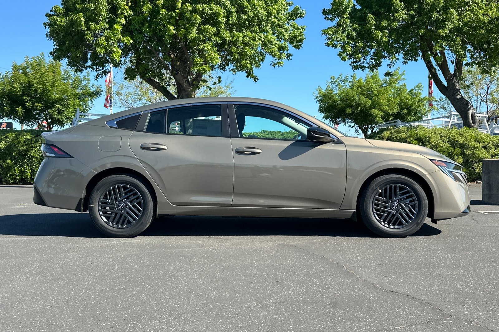 New 2026 Nissan Sentra SV w/ Floor Mat Package FWD image 3