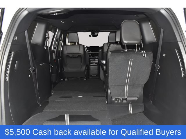 New 2026 Chrysler Pacifica Select FWD image 33