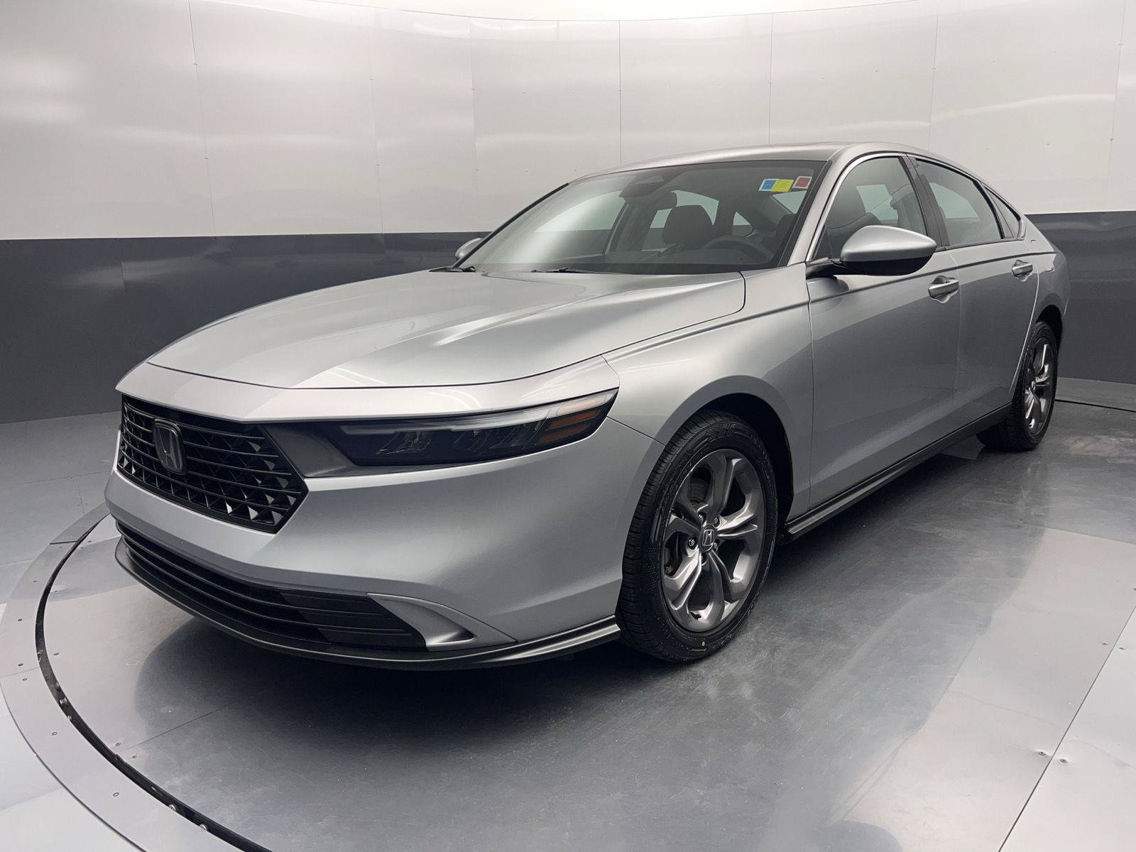 Certified 2024 Honda Accord EX image 27