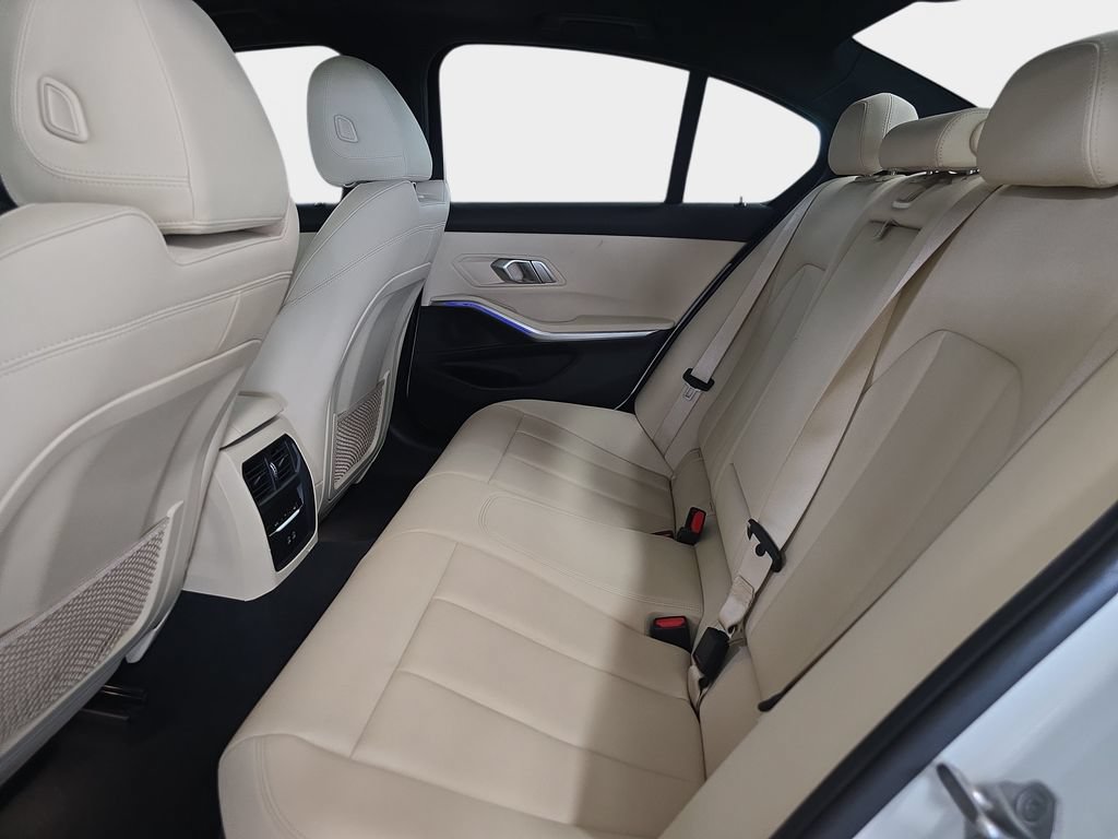 Used 2021 BMW 330i xDrive Sedan w/ Convenience Package AWD/4WD image 14