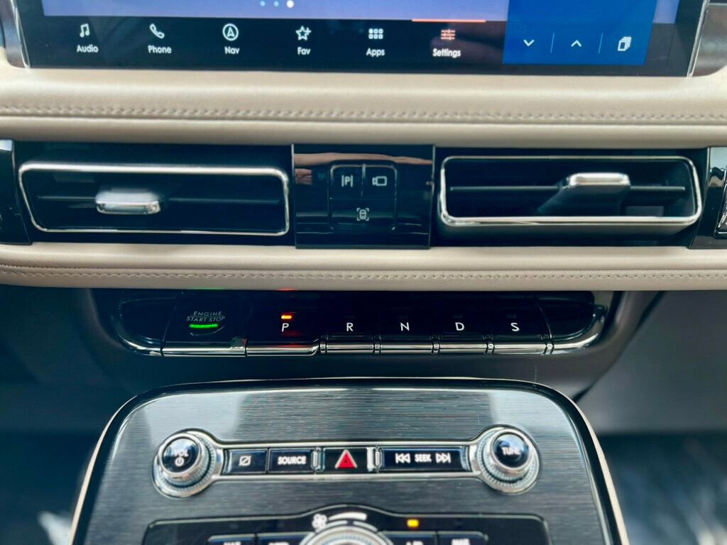 Used 2022 Lincoln Nautilus Reserve w/ Equipment Group 201A image 26