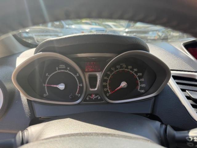 Used 2013 Ford Fiesta SE FWD image 18