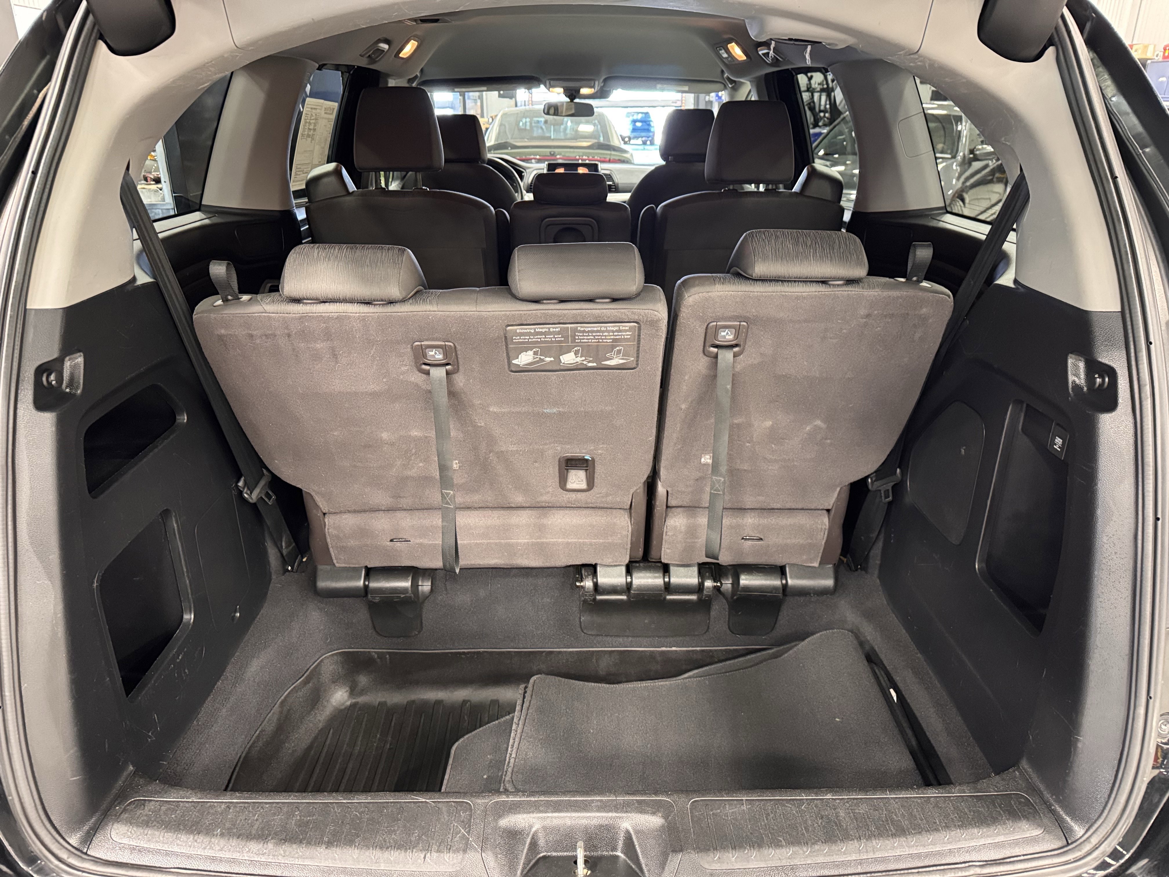 Used 2018 Honda Odyssey EX image 25