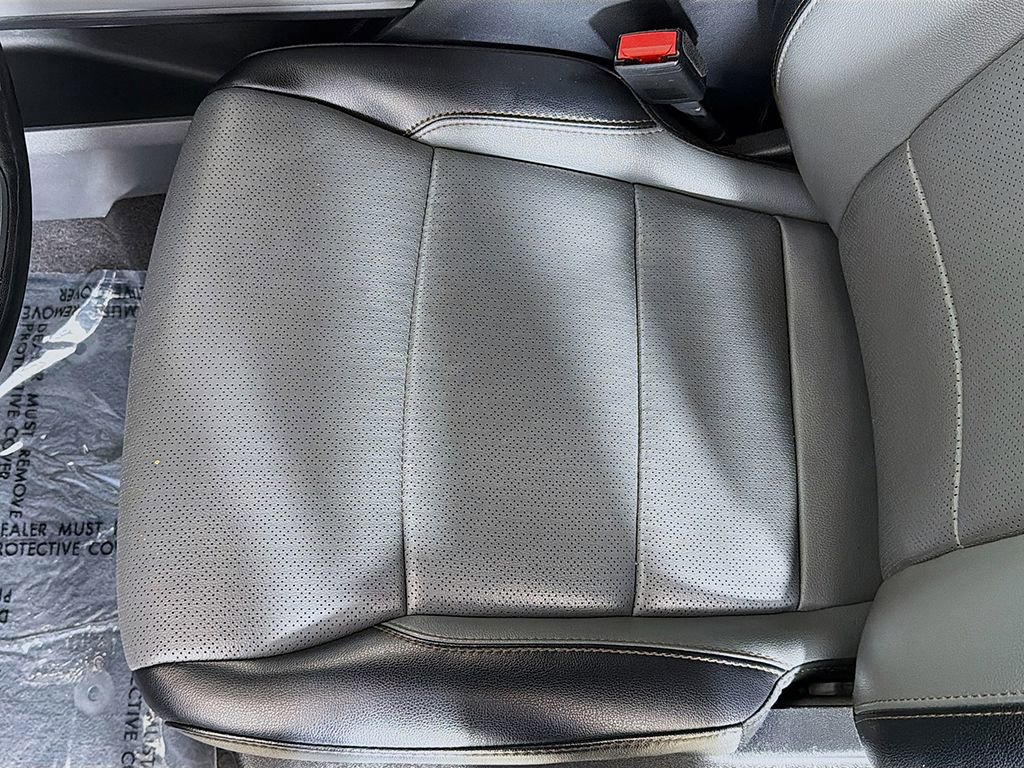 Used 2024 Ford F150 Lightning Lariat image 26