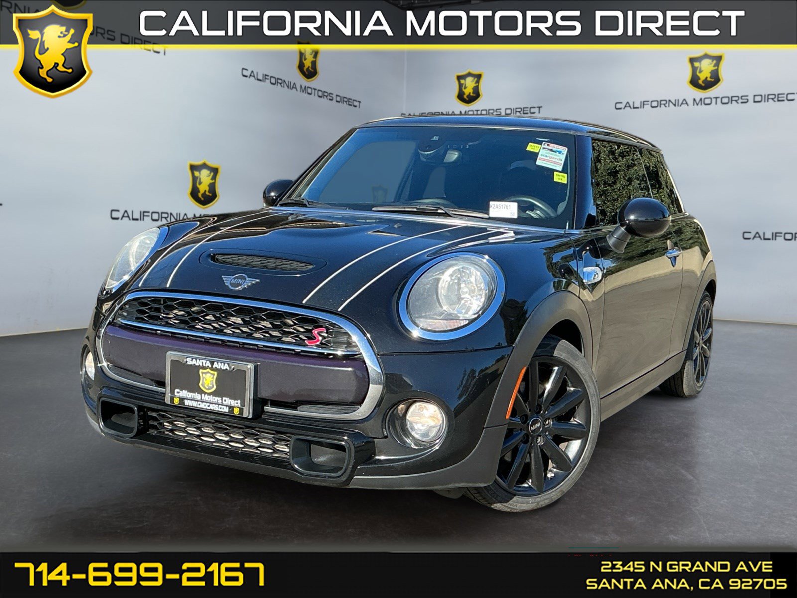 Used 2019 MINI Cooper S image 1