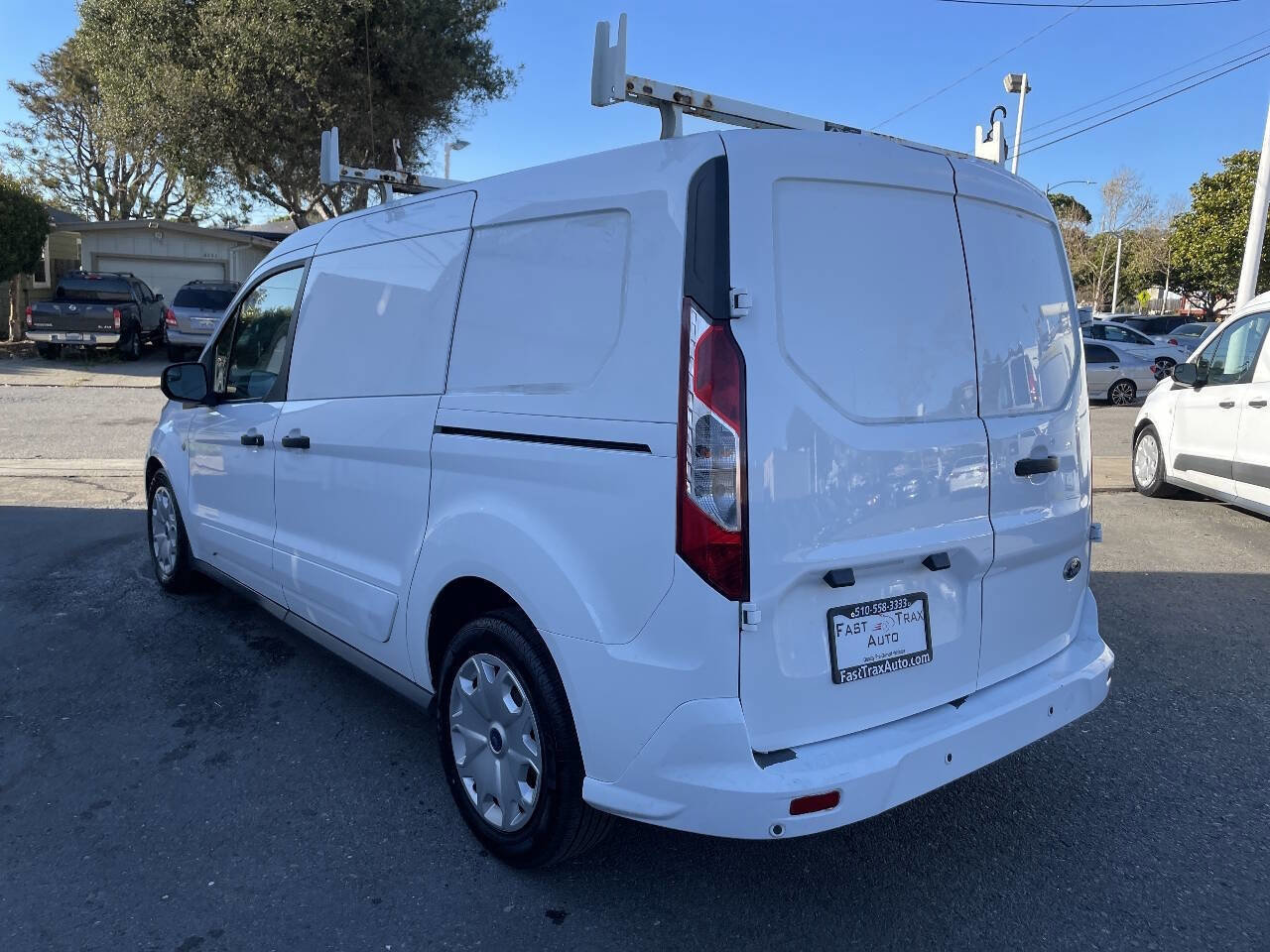 Used 2017 Ford Transit Connect XL image 3