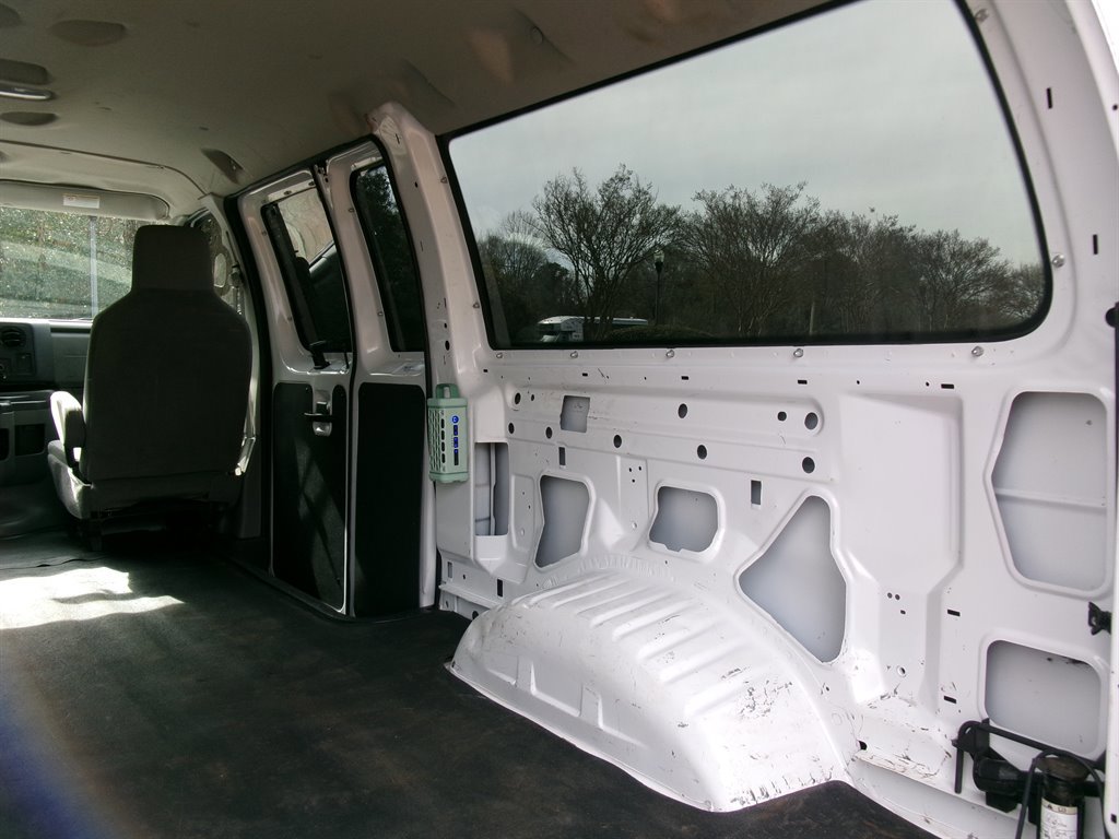 Used 2011 Ford E-150 and Econoline 150 w/ PWR Group RWD image 11