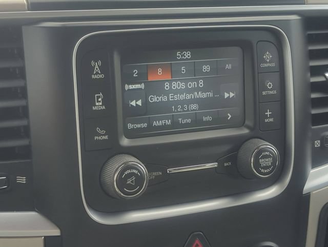Used 2017 RAM 1500 Classic SLT AWD/4WD image 17