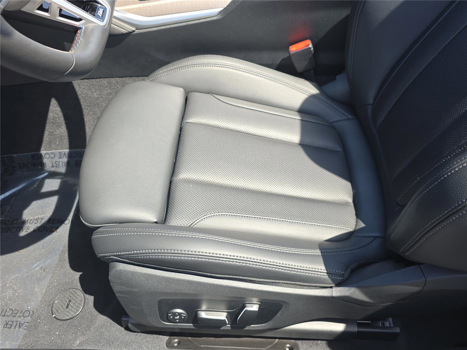 Used 2025 BMW M440i Convertible image 16