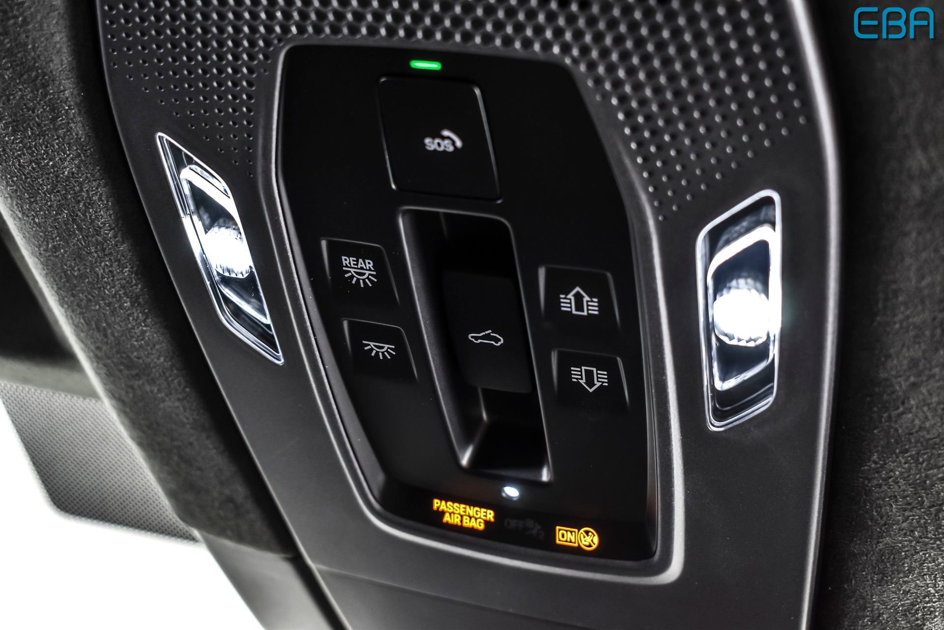 Used 2024 Porsche Macan Turbo Electric AWD/4WD image 27