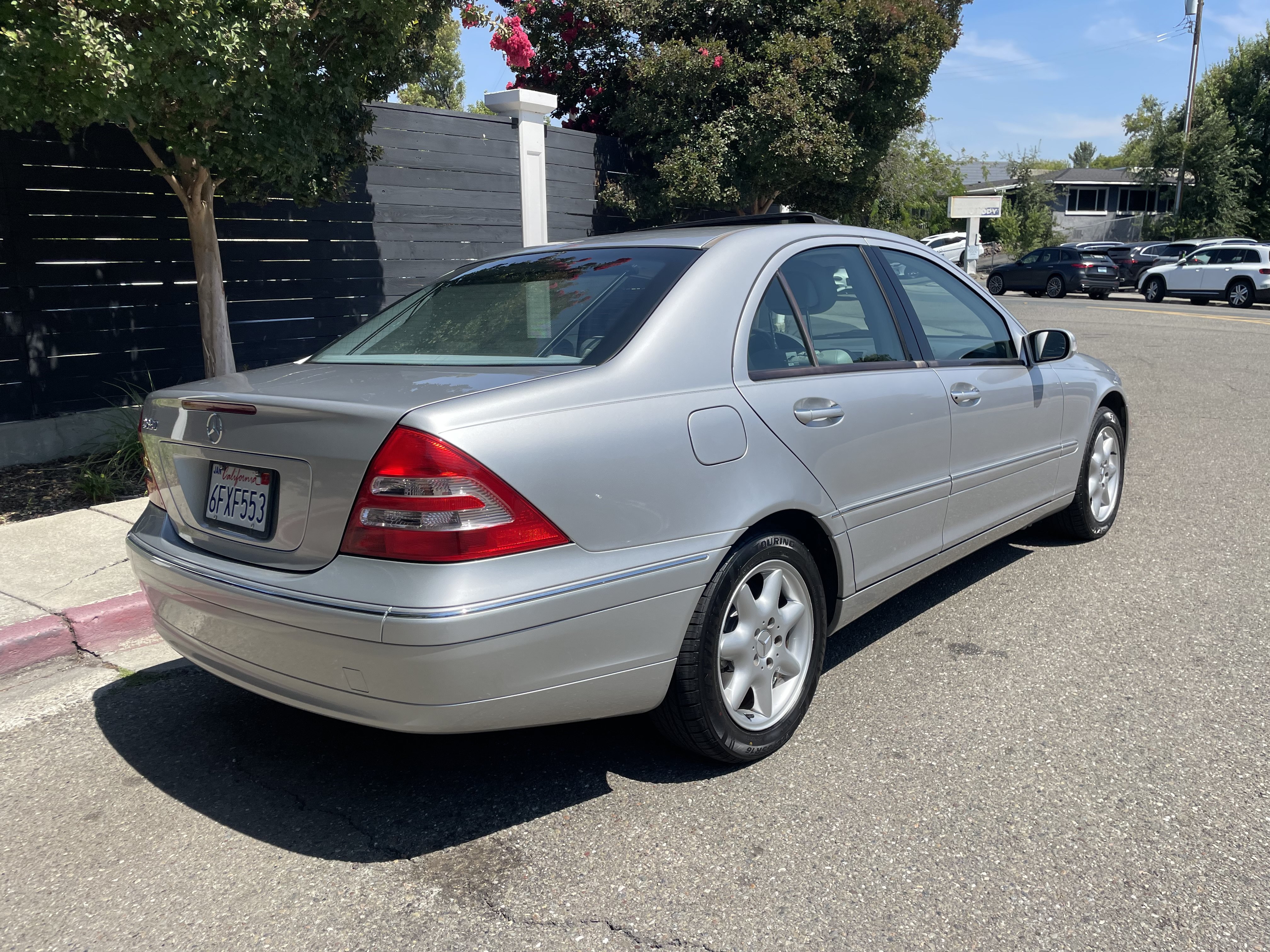 Used 2003 Mercedes-Benz C 320 Sedan image 11