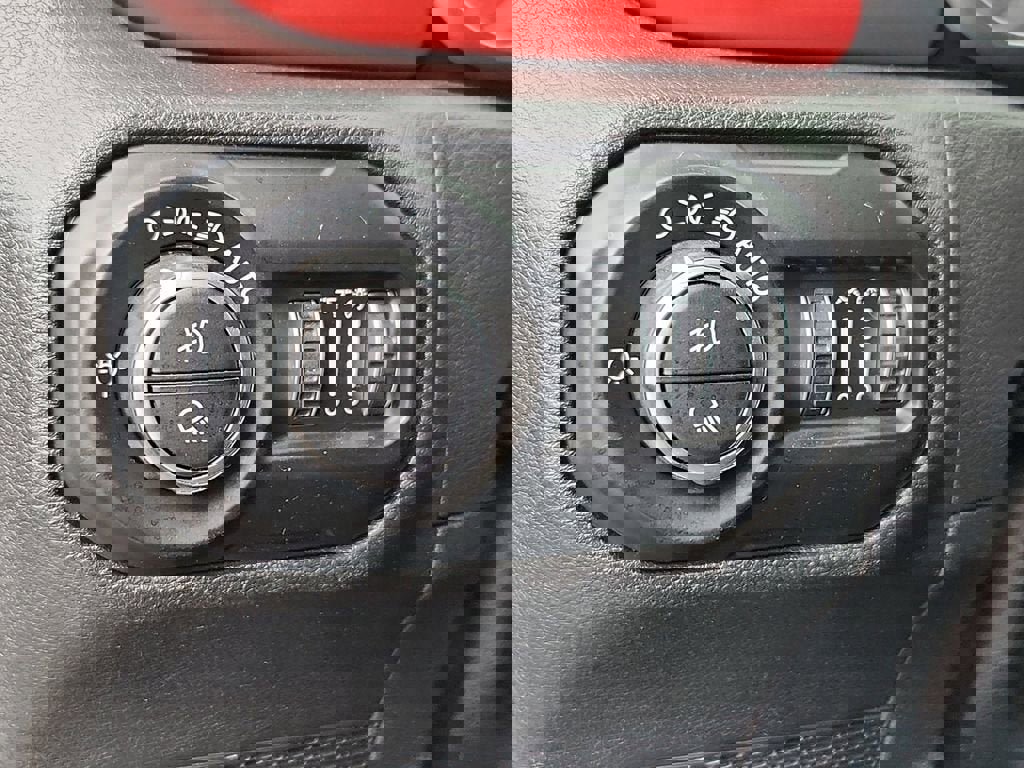 Used 2020 Jeep Gladiator Rubicon w/ Cold Weather Group image 20