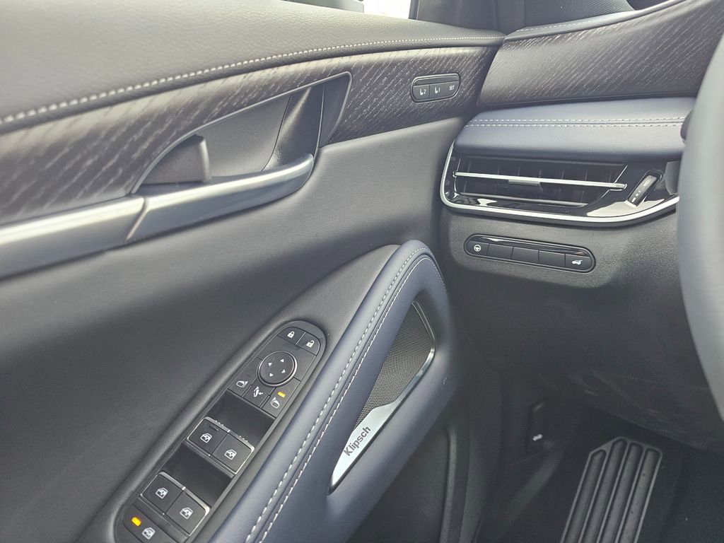 New 2026 INFINITI QX60 Sport image 31