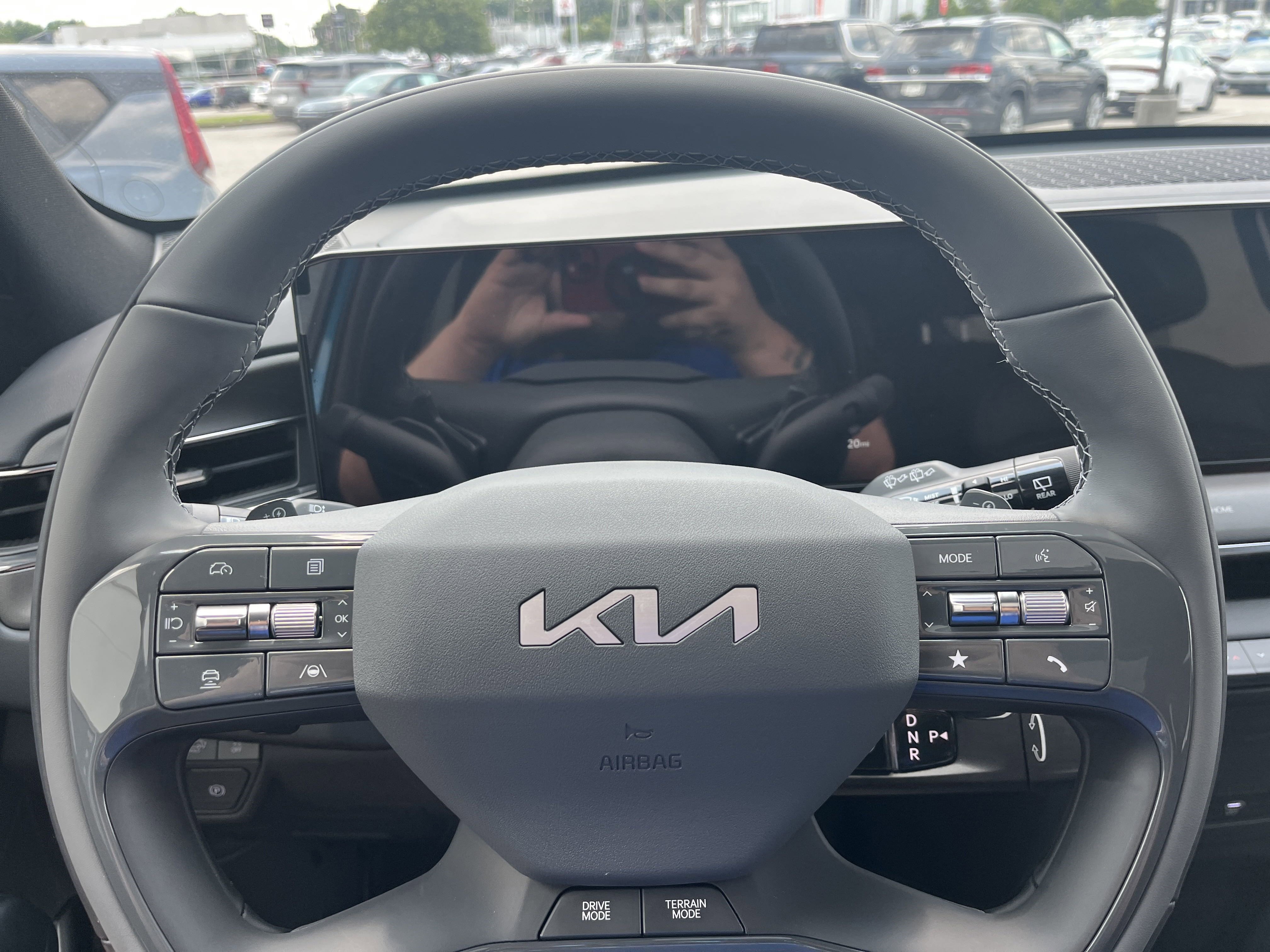 New 2026 Kia EV9 Land w/ Nightfall Edition Package image 10