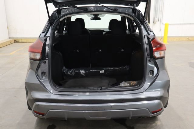 Used 2022 Nissan Kicks SR image 13