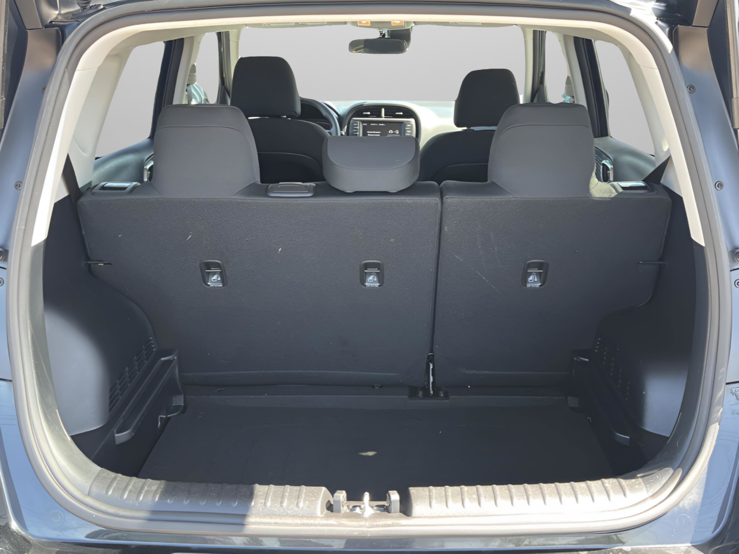 Used 2023 Kia Soul LX FWD image 17