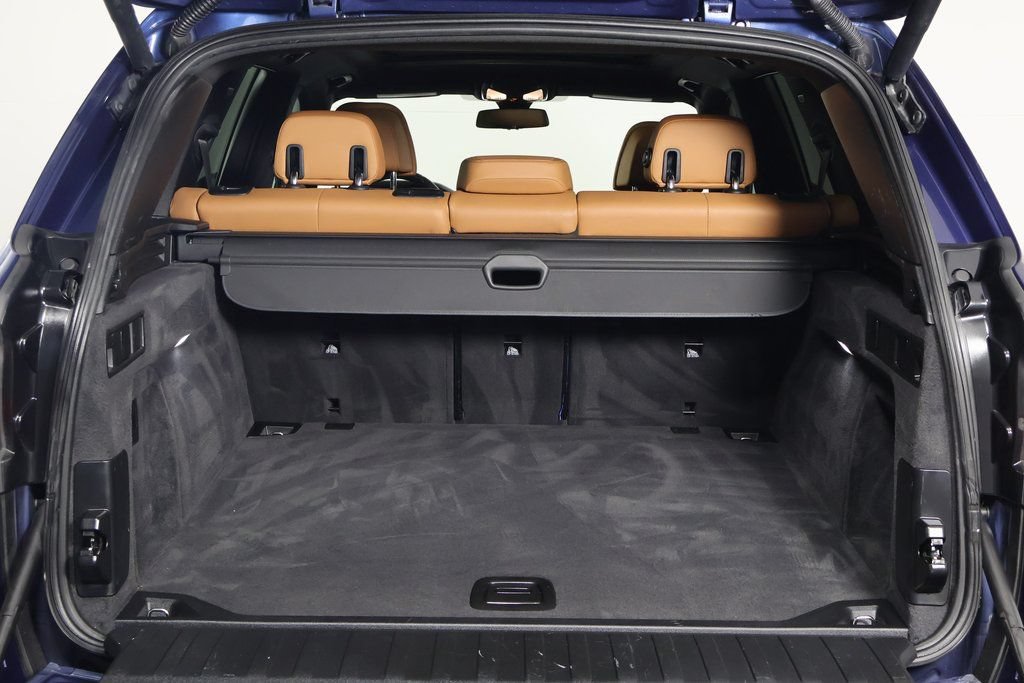 Used 2019 BMW X5 xDrive50i w/ M Sport Package AWD/4WD image 14