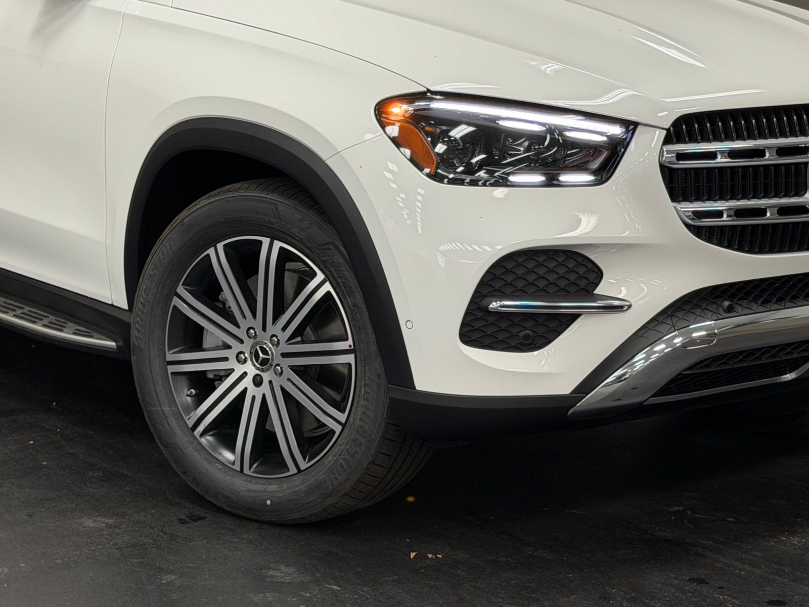 New 2026 Mercedes-Benz GLE 450e 4MATIC image 4