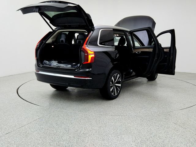 New 2026 Volvo XC90 B5 Core image 11