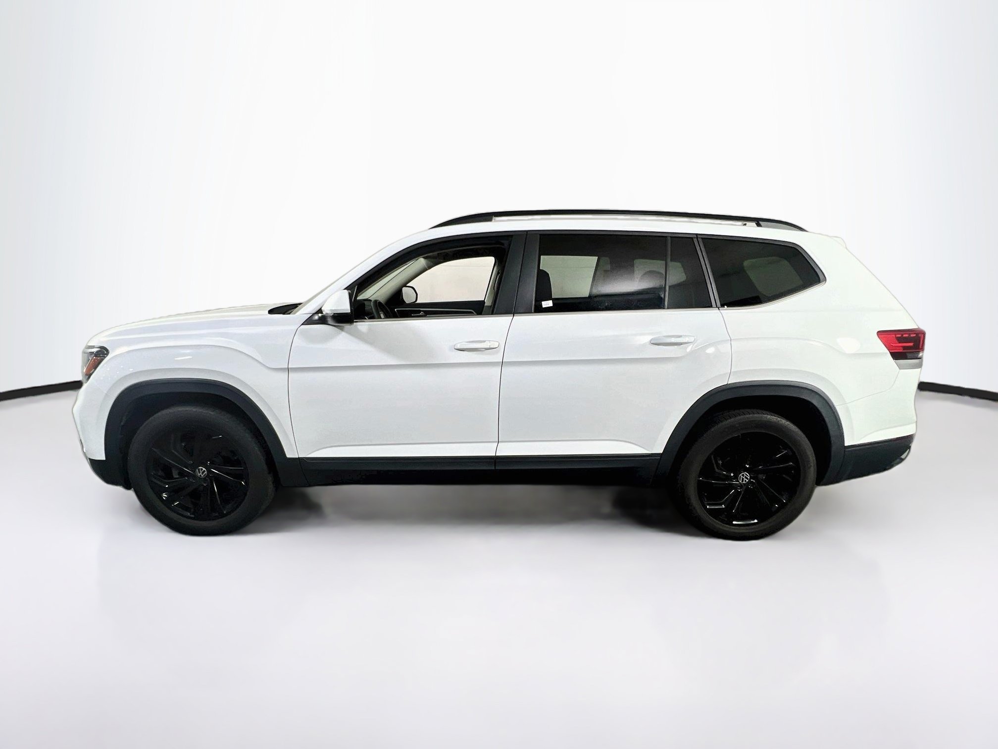 Used 2022 Volkswagen Atlas SE w/ Panoramic Sunroof Package AWD/4WD image 8