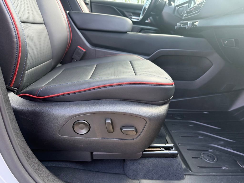 Used 2025 Chevrolet Silverado EV RST image 24