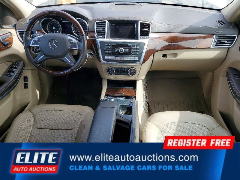 Used 2015 Mercedes-Benz GL 550 4MATIC image 16