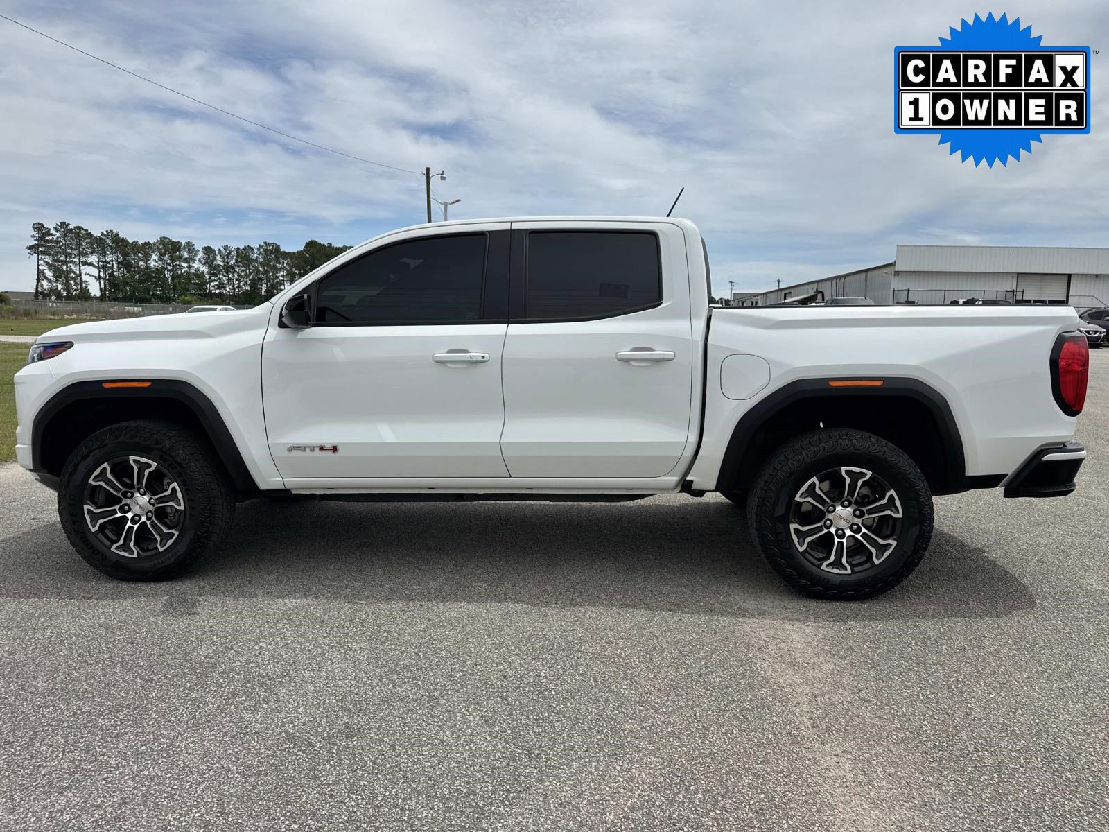 Used 2025 GMC Canyon AT4 AWD/4WD image 7