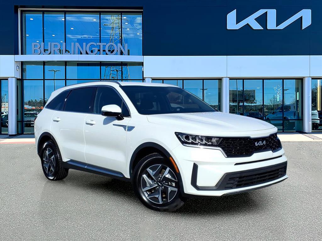 Certified 2022 Kia Sorento S image 1