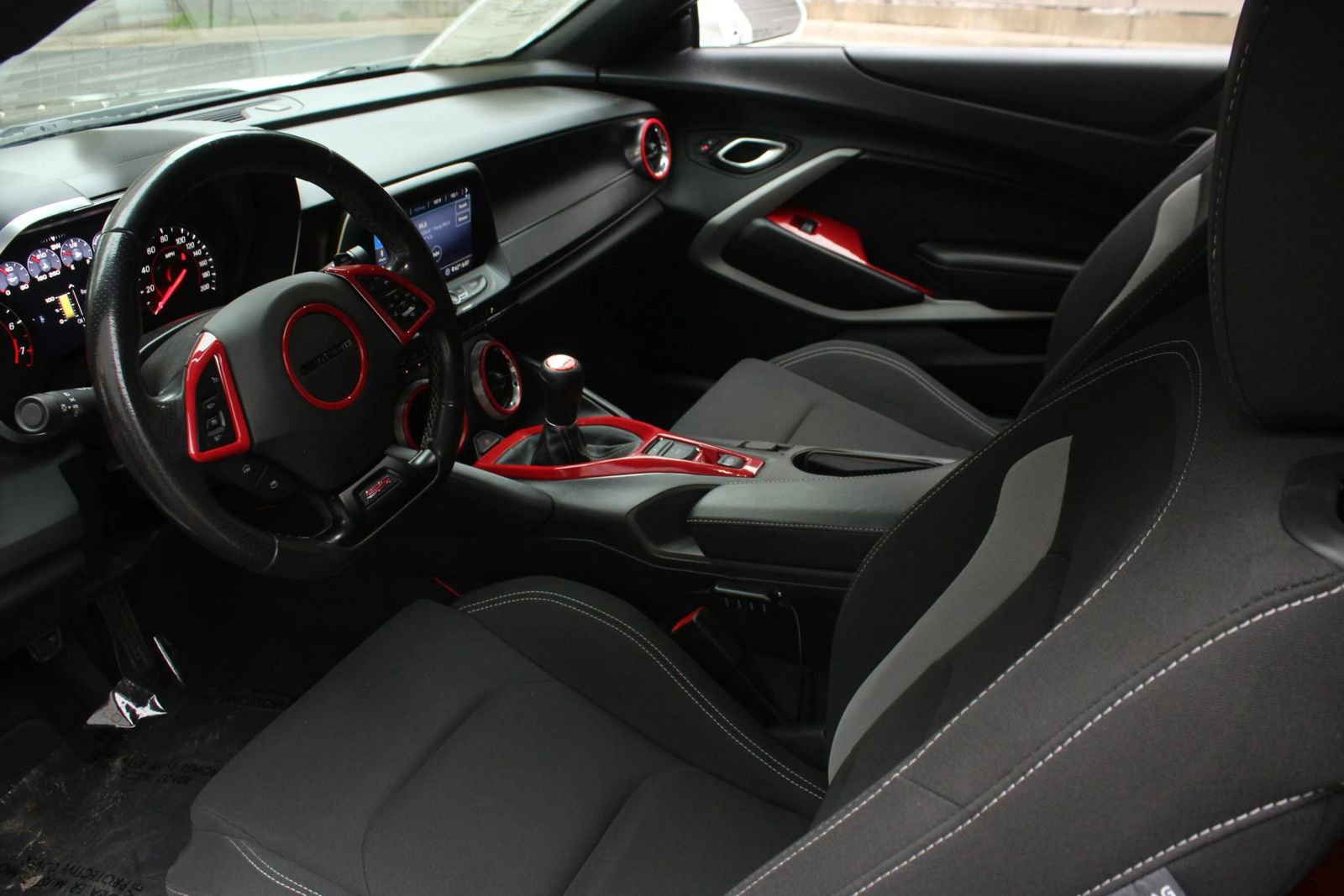 Used 2020 Chevrolet Camaro SS RWD image 15