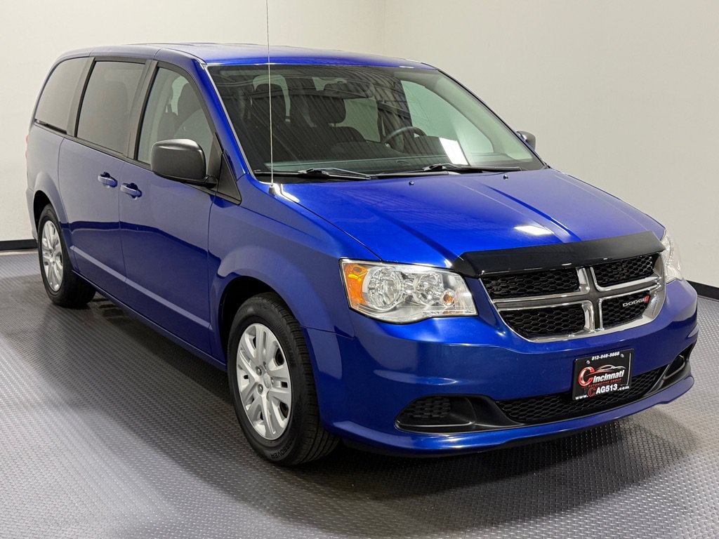 Used 2018 Dodge Grand Caravan SE w/ UConnect Hands-Free Group FWD image 4